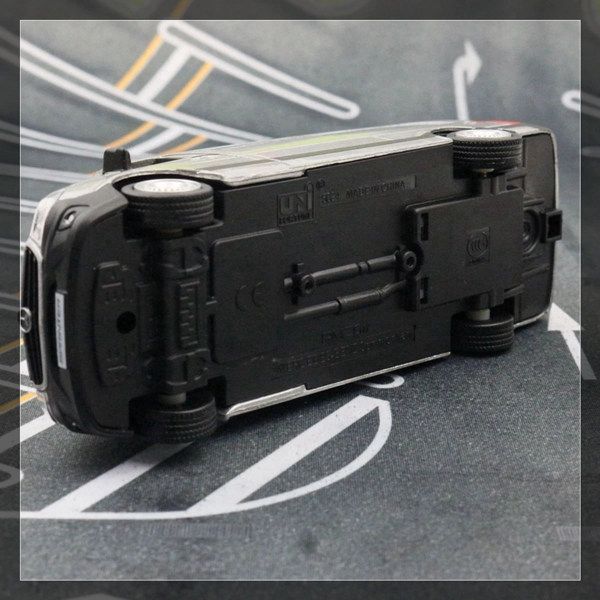 Mercedes-Benz Sprinter Toy Car Model 1/36 RMZ