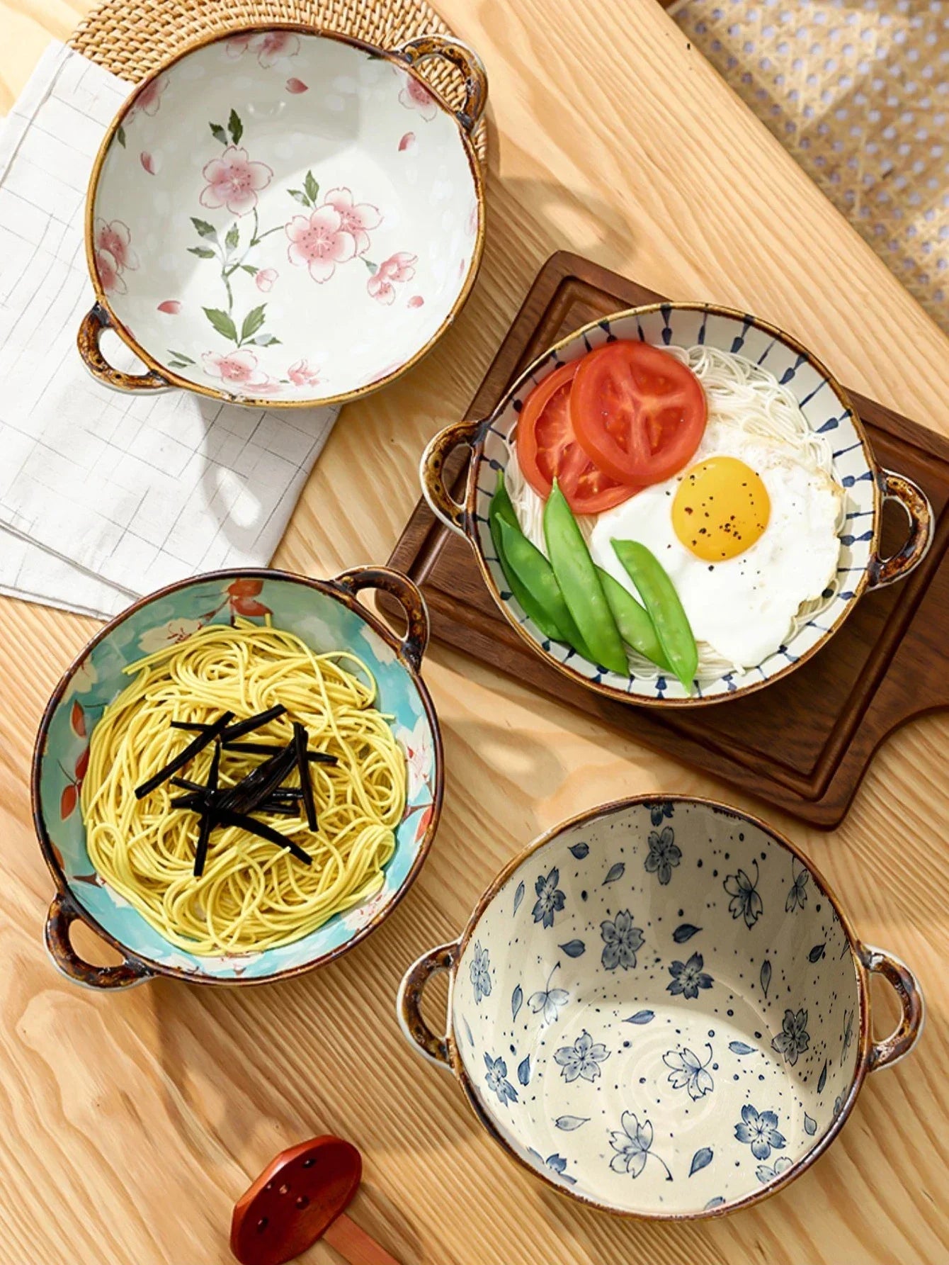 7.5inch Household Noodle Bowl Ceramic Soup Salad Pasta Bowl With Handle